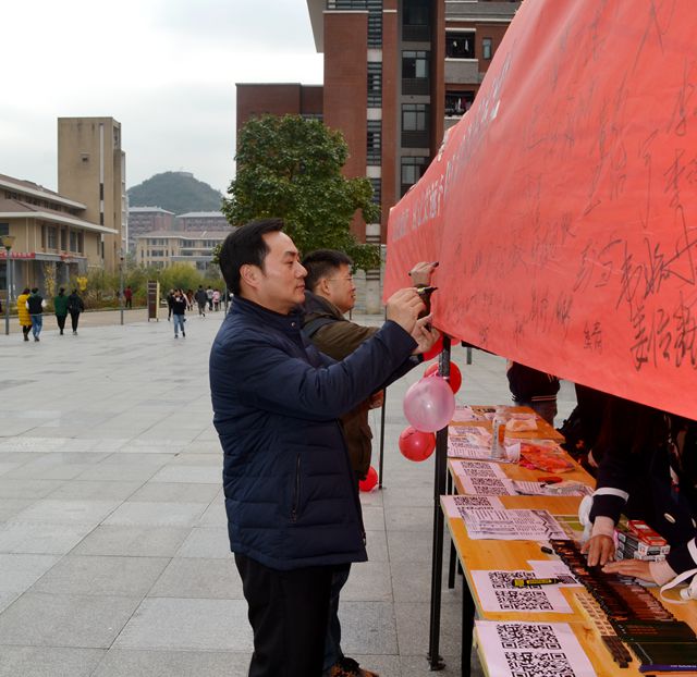 巴黎国际娱乐城